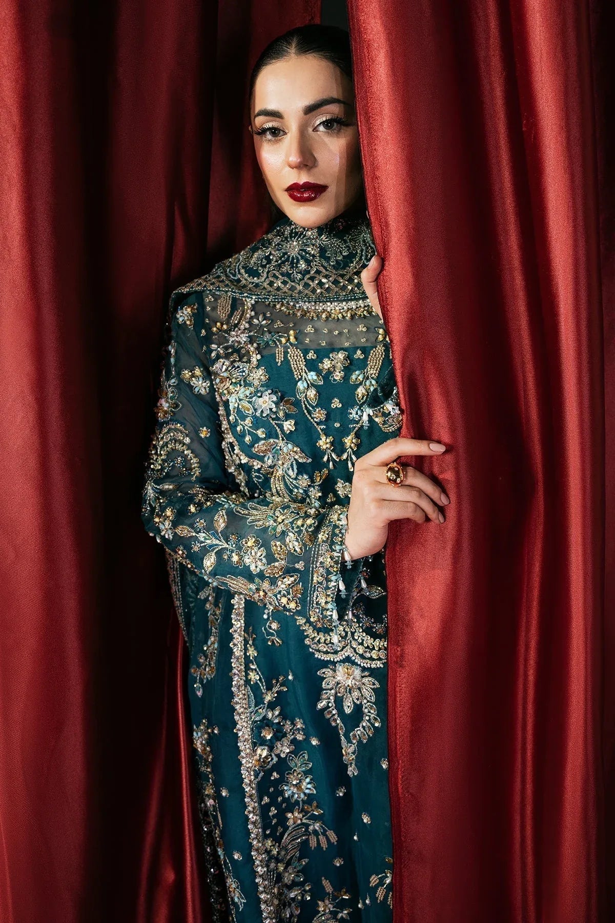 Mina Kashif | Kahani Formals | Arshia - Aqsa Fabrics