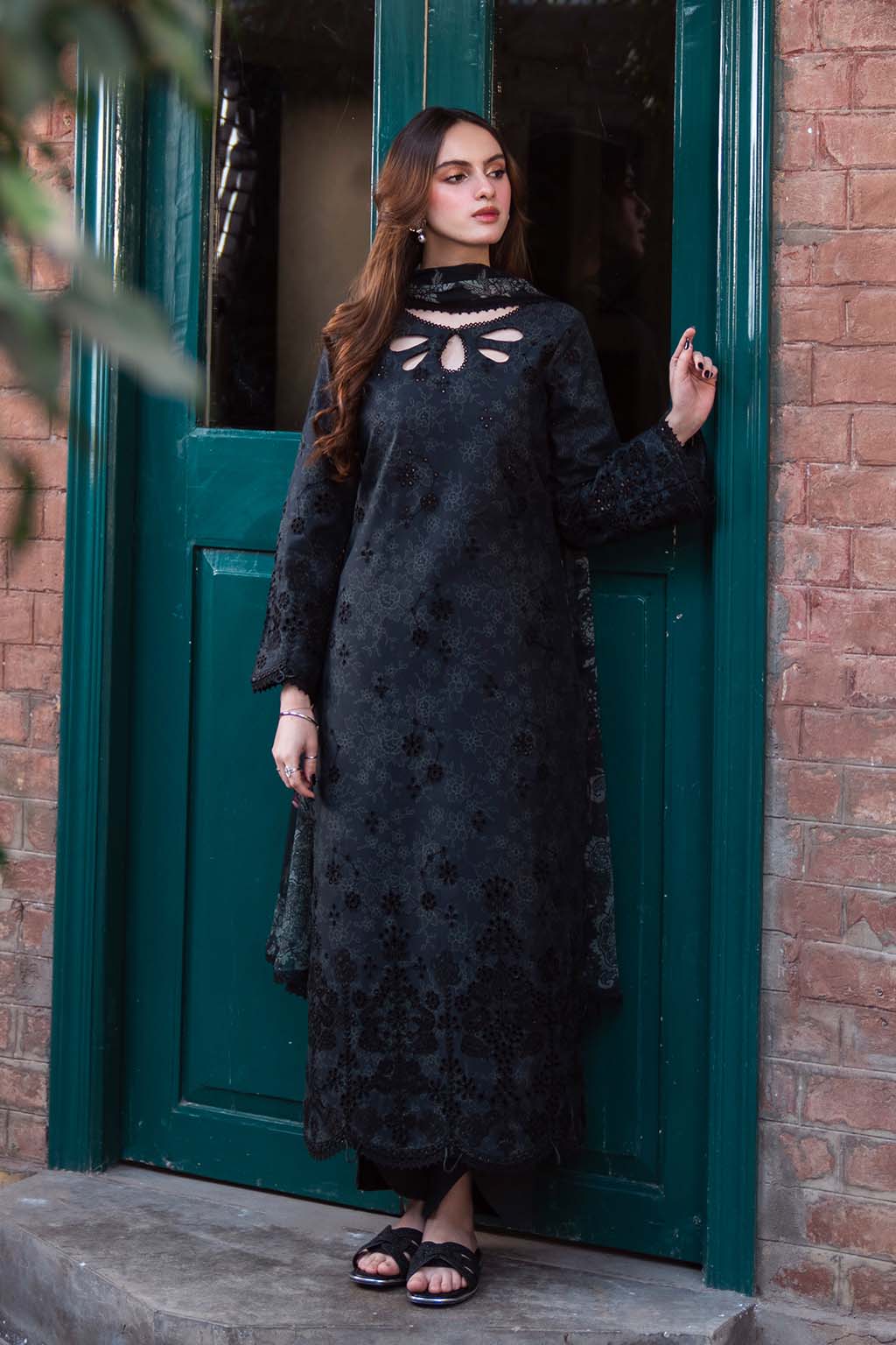 Neeshay | Summer Lines Printkari 25 | OBSIDIAN - Aqsa Fabrics