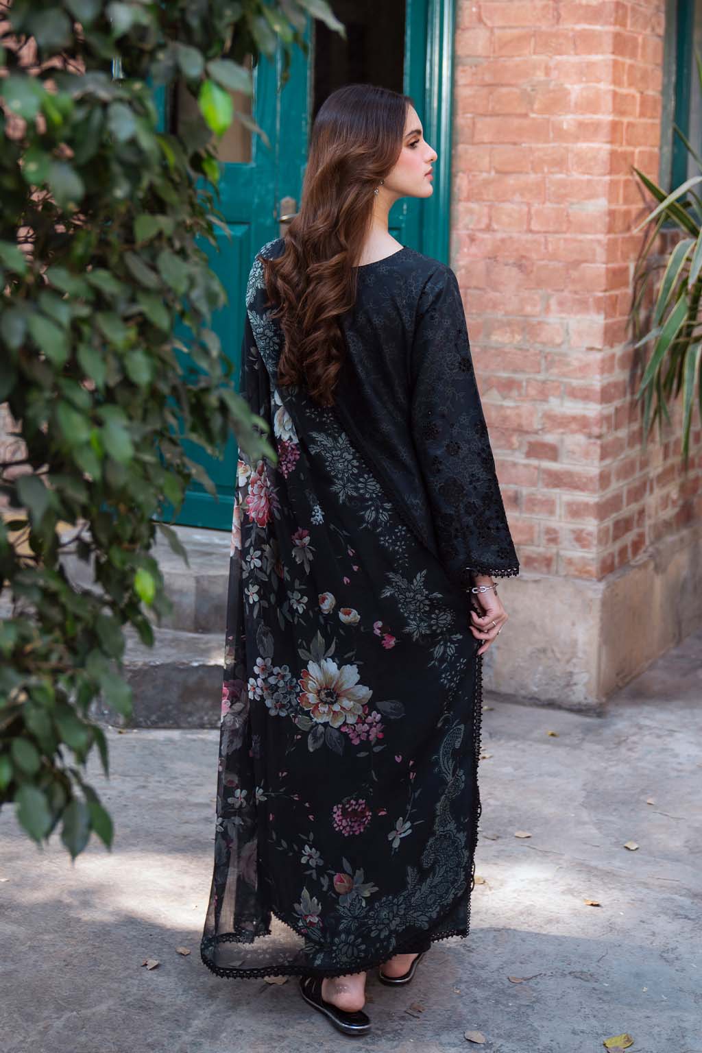 Neeshay | Summer Lines Printkari 25 | OBSIDIAN - Aqsa Fabrics