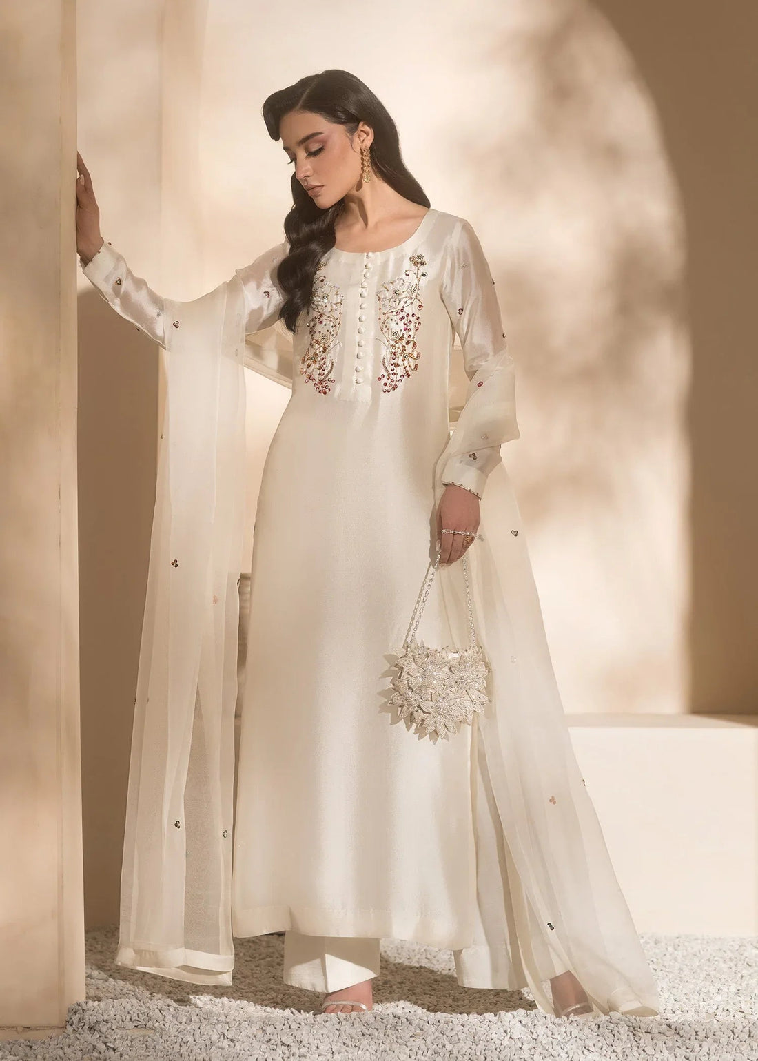 Mahum Asad | Breaking the Bar | Gloss - Aqsa Fabrics