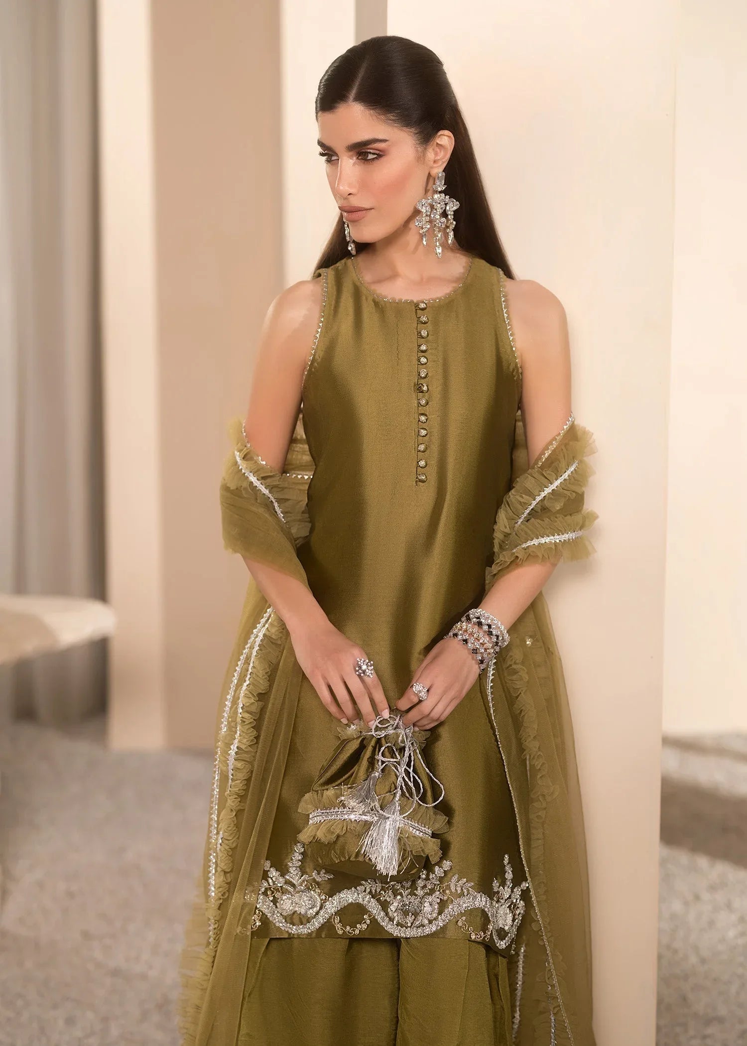 Mahum Asad | Breaking the Bar | Autumn - Aqsa Fabrics
