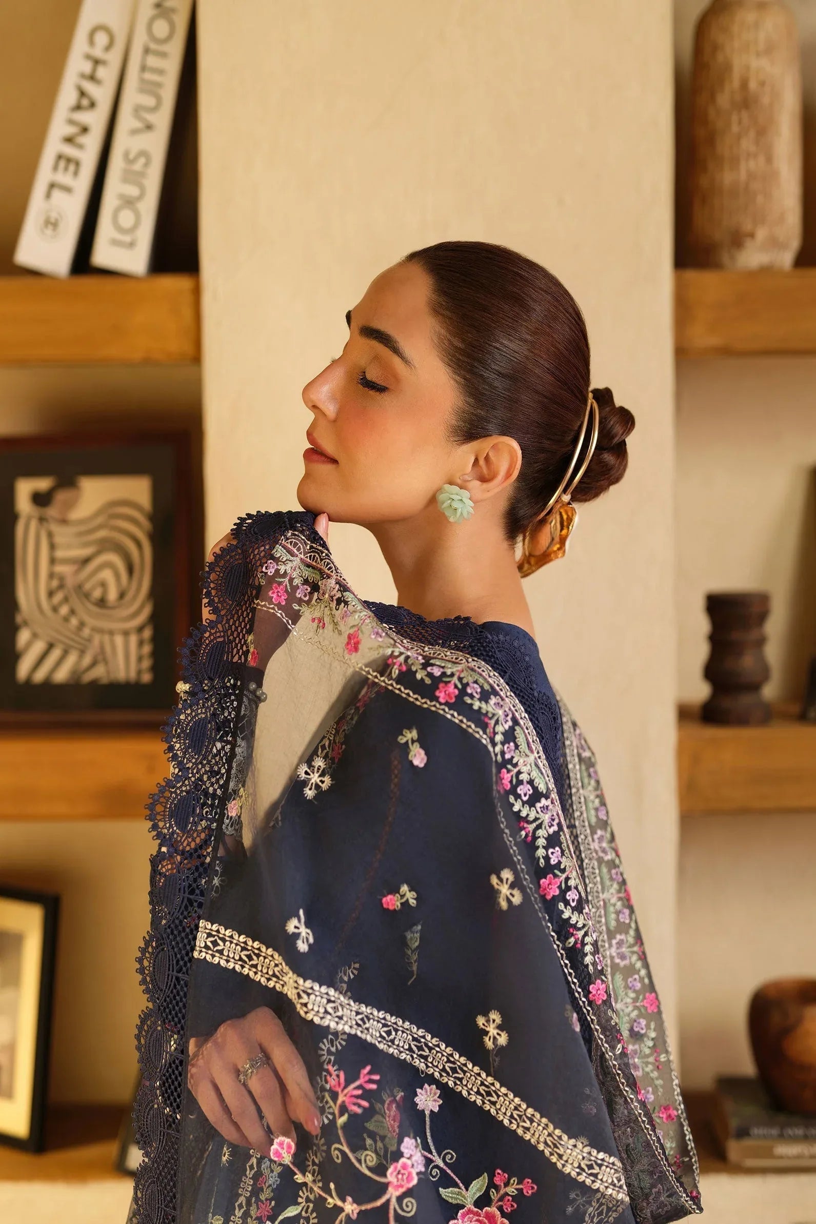 Maryam Hussain | Luxury Lawn 25 | Twilight - Aqsa Fabrics
