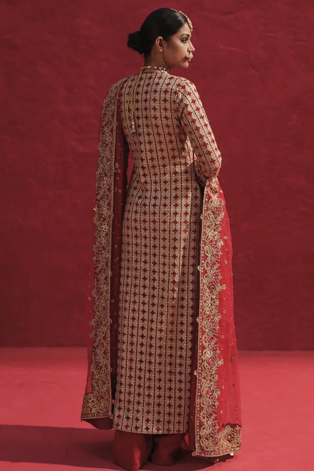 Erum Khan | Laal Rang | NIGAAR - Aqsa Fabrics