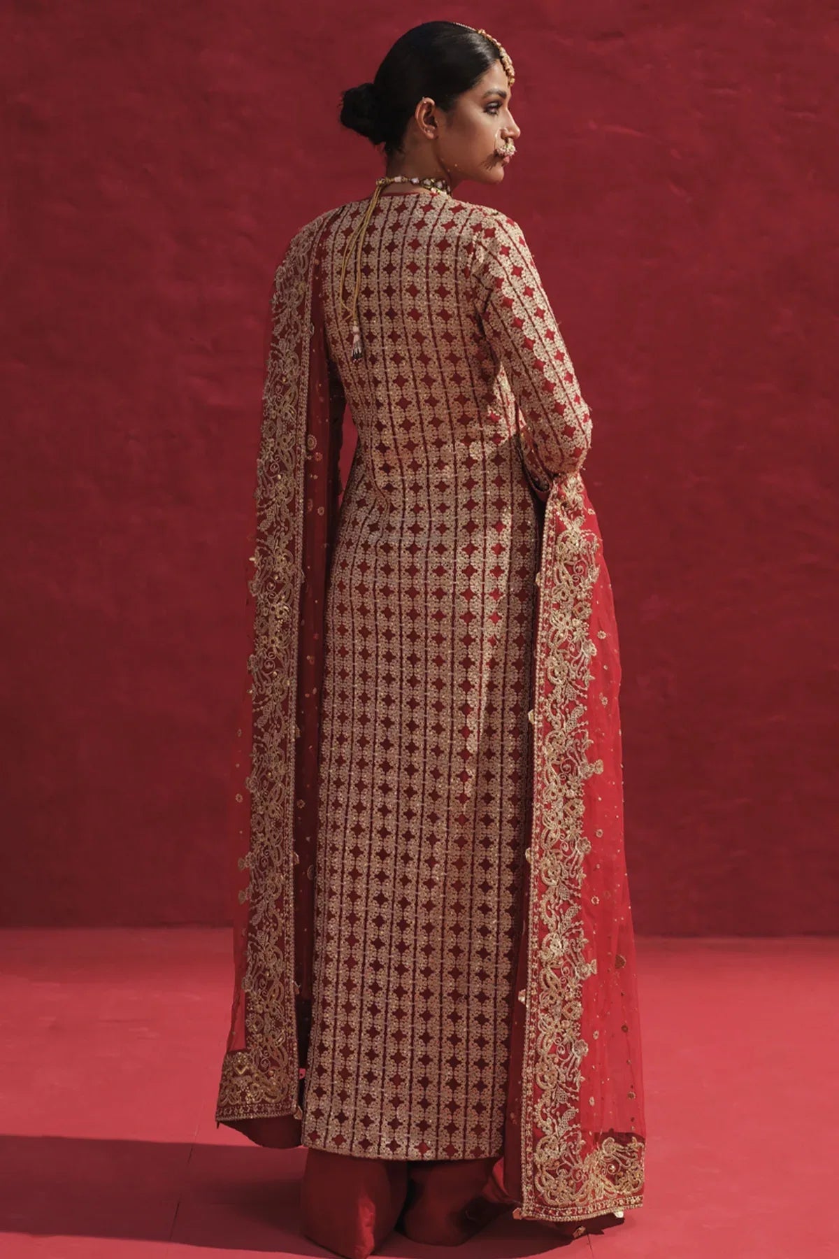 Erum Khan | Laal Rang | NIGAAR - Aqsa Fabrics