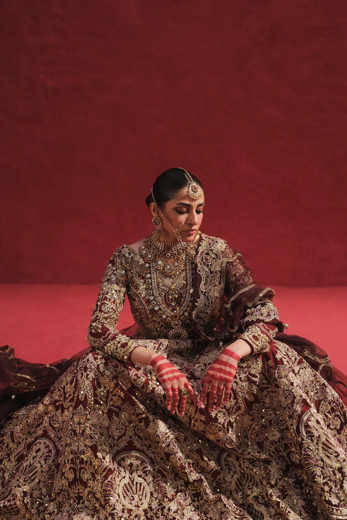Erum Khan | Laal Rang | NEELOFAR - Aqsa Fabrics