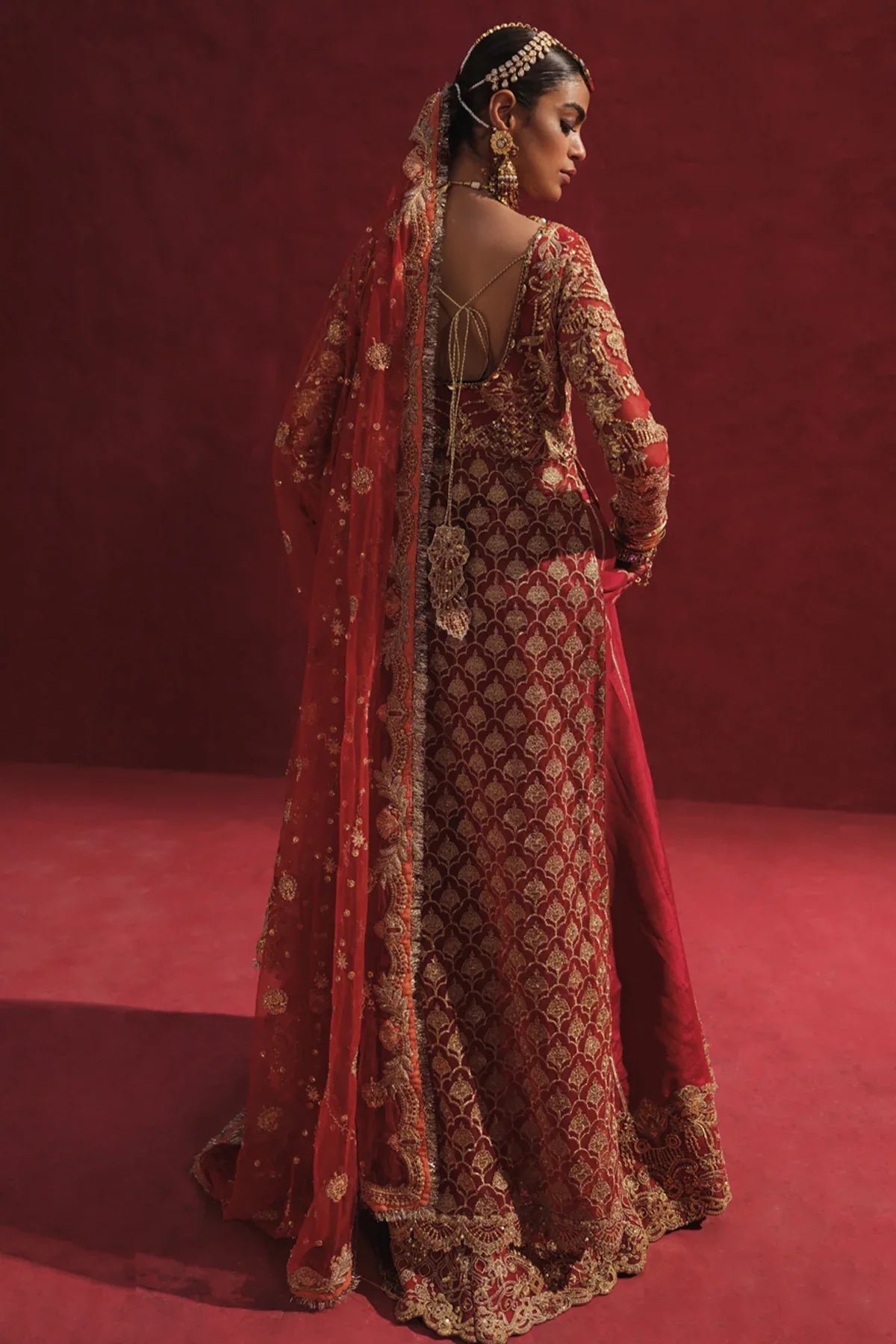 Erum Khan | Laal Rang | DEEBA - Aqsa Fabrics