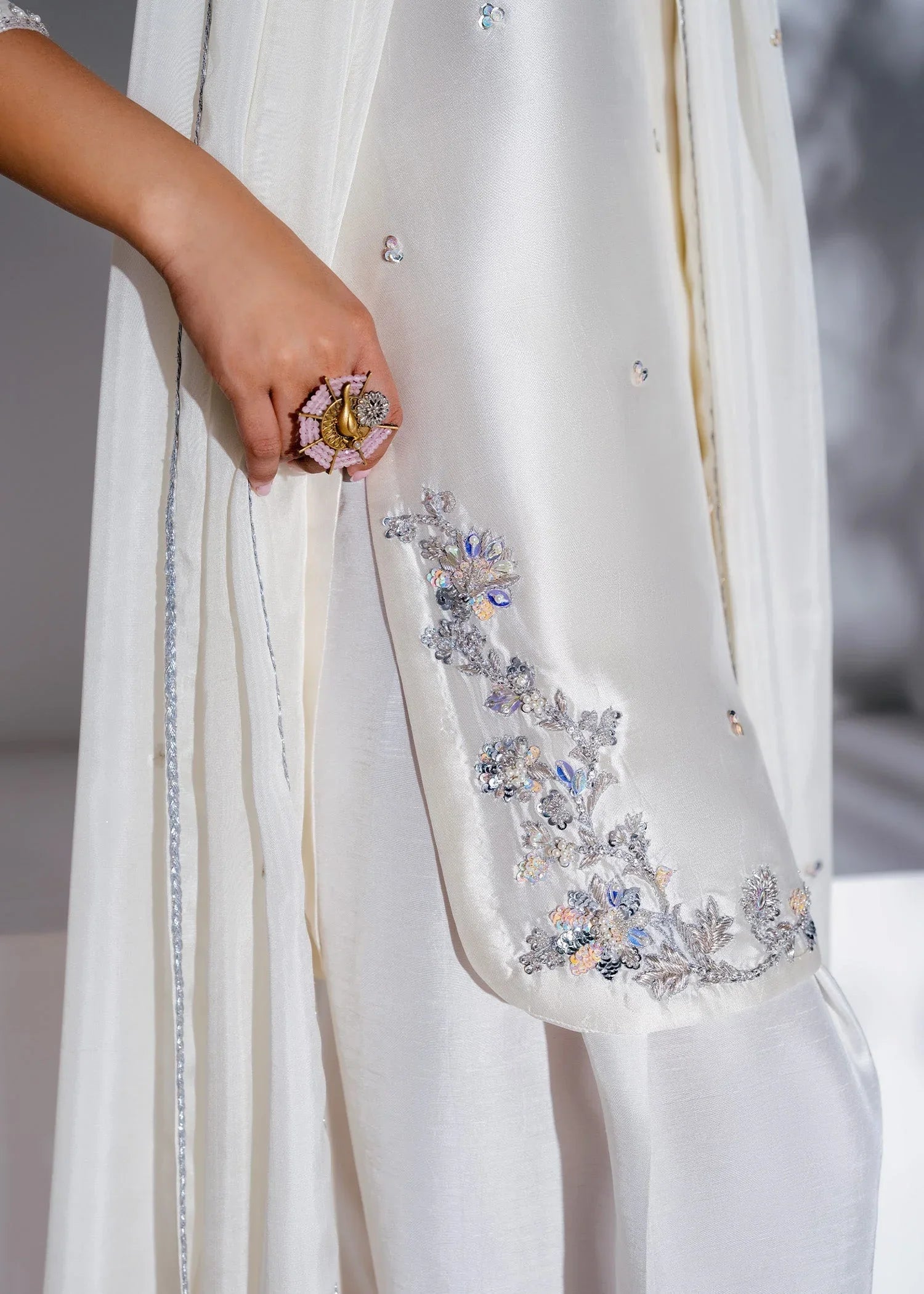 Mahum Asad | The Remix Edit | Folk - Aqsa Fabrics