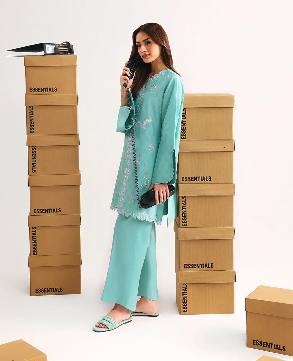 Republic Womenswear | Essentials Pre Fall | Zaynah - Aqsa Fabrics