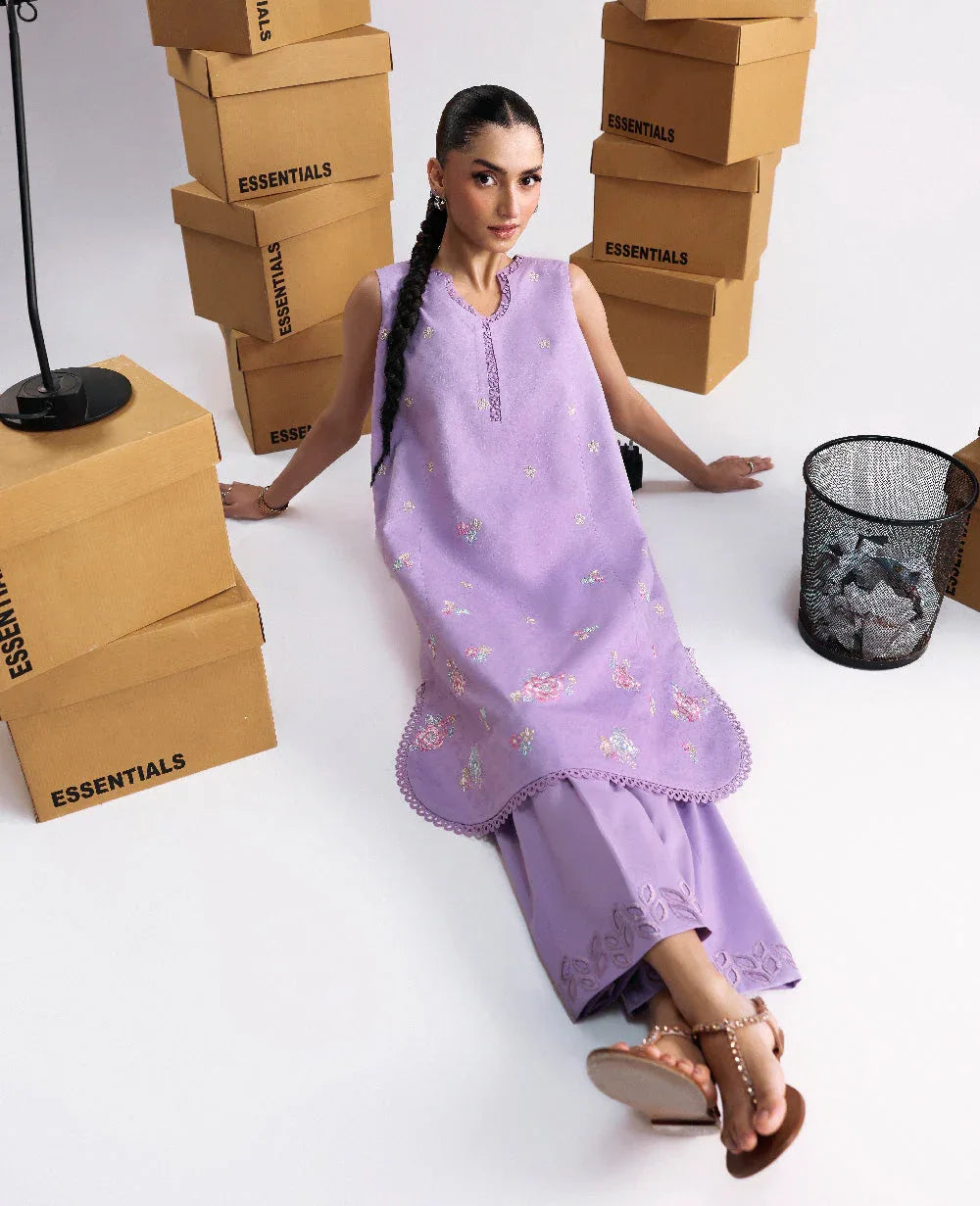 Republic Womenswear | Essentials Pre Fall | Lavine - Aqsa Fabrics