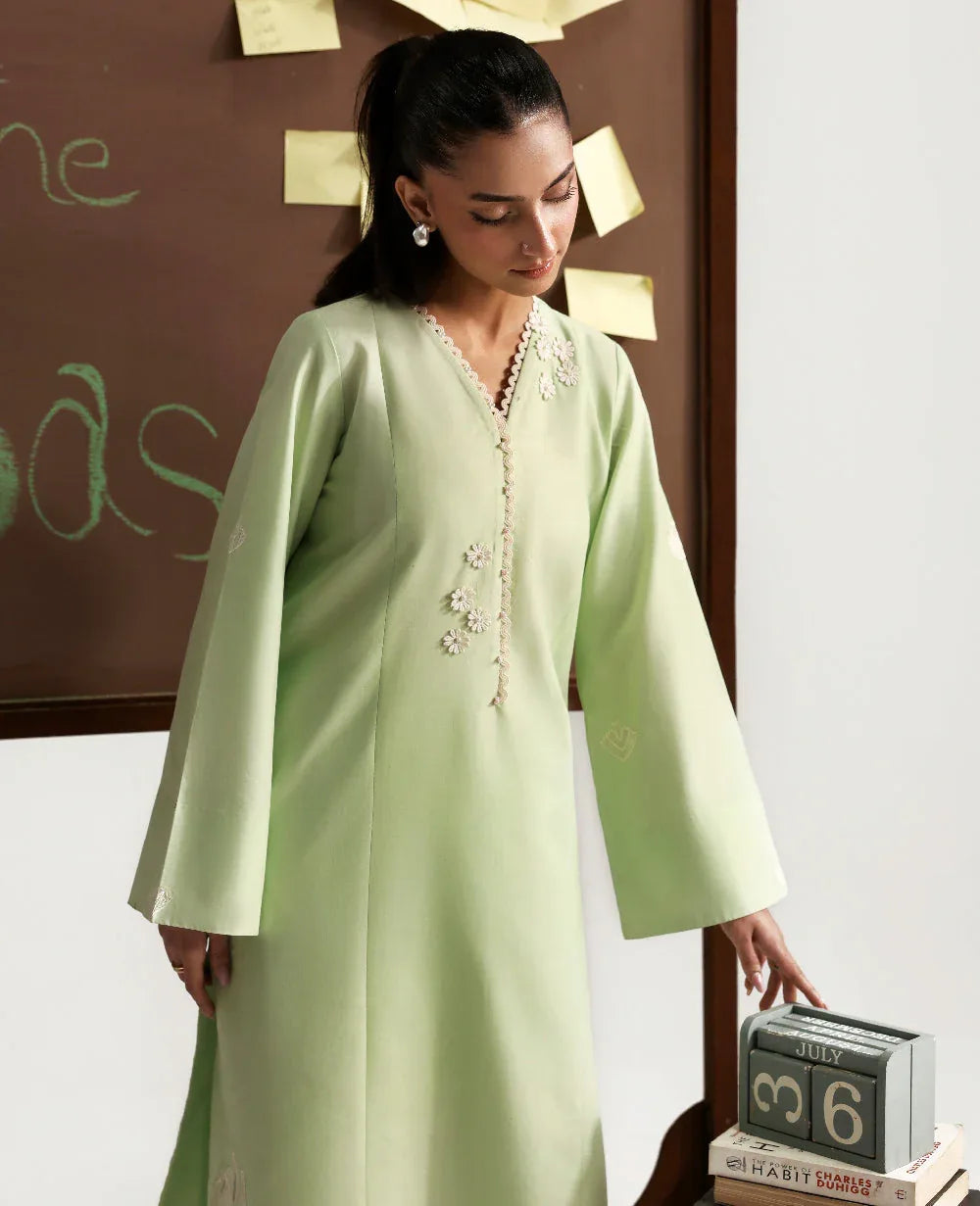 Republic Womenswear | Essentials Pre Fall | Amelle - Aqsa Fabrics