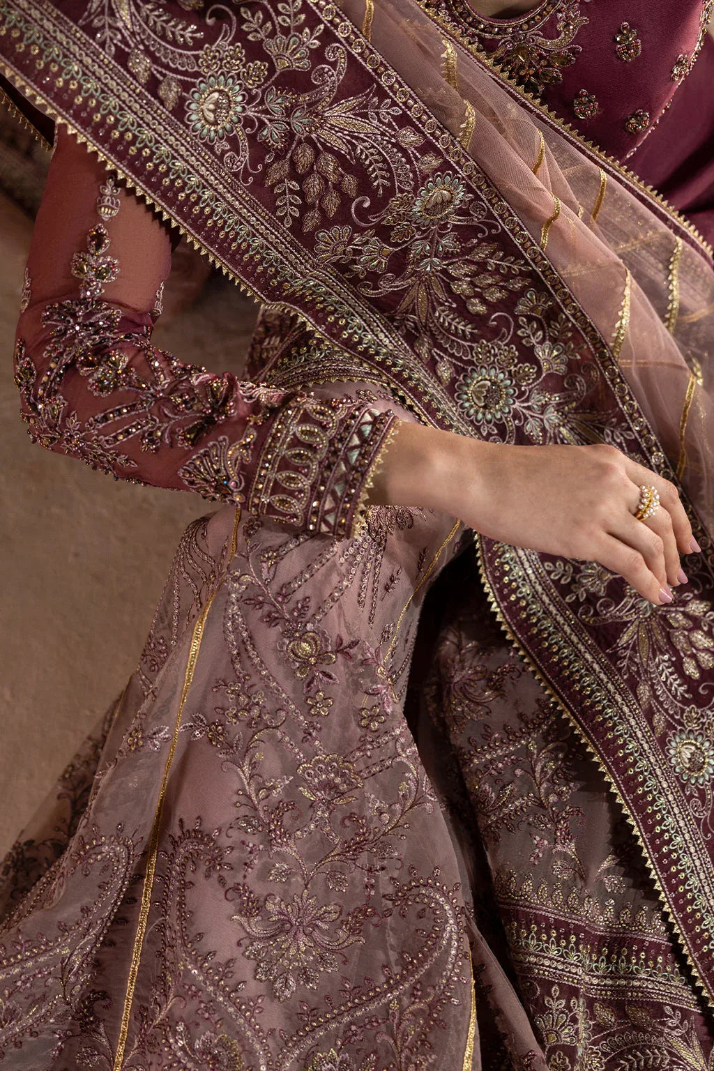Flossie | Laconic Formals | FE - 906 - Aqsa Fabrics