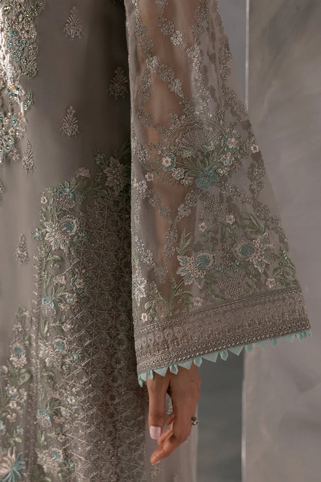 Flossie | Laconic Formals | FE - 908 - Aqsa Fabrics