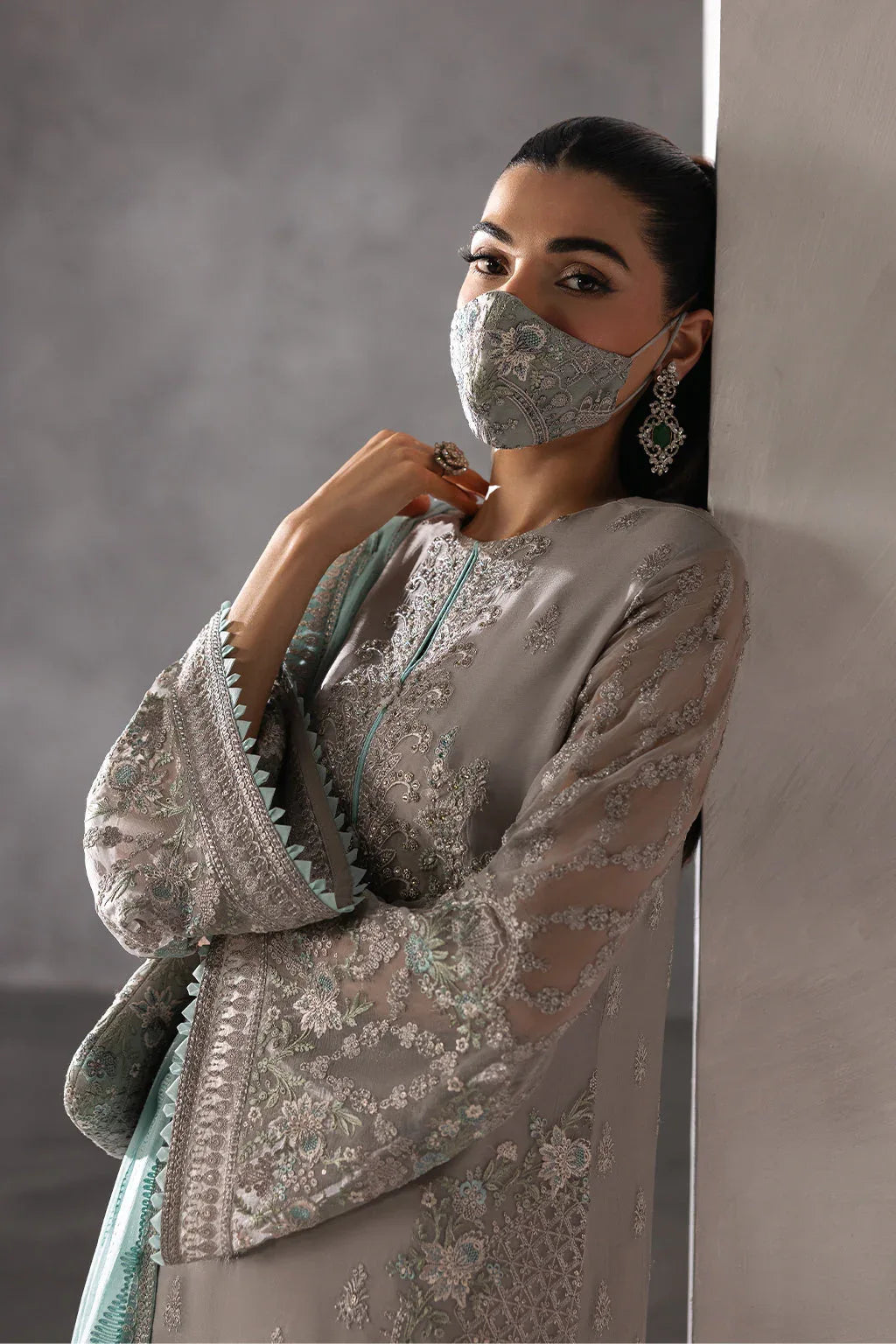 Flossie | Laconic Formals | FE - 908 - Aqsa Fabrics