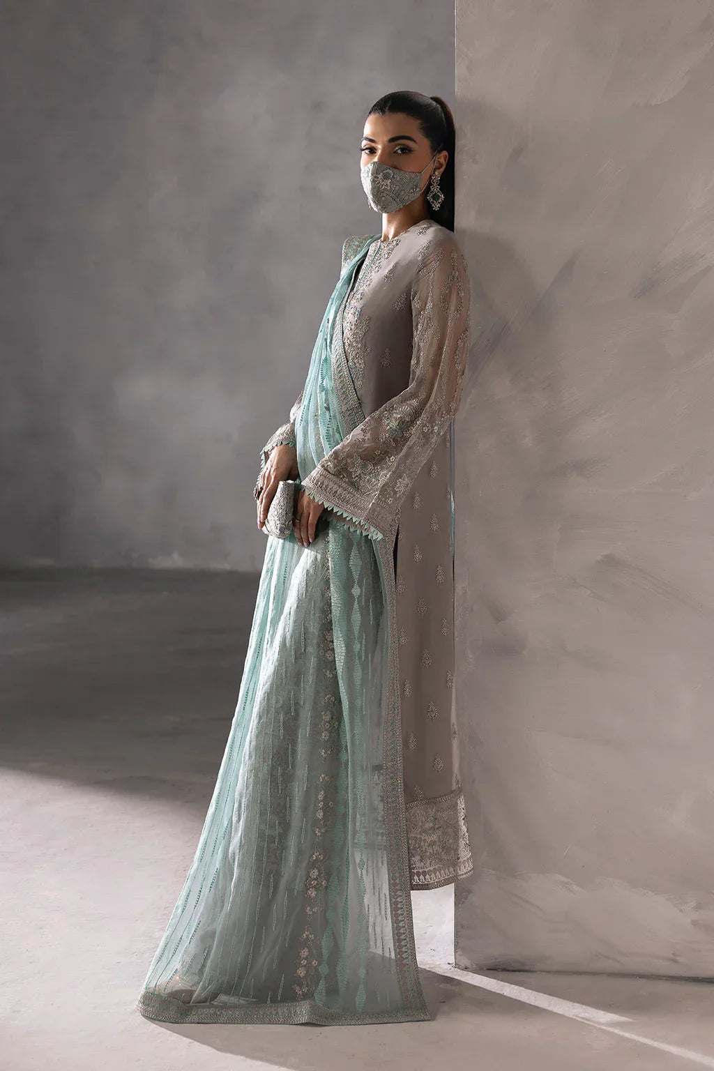 Flossie | Laconic Formals | FE - 908 - Aqsa Fabrics