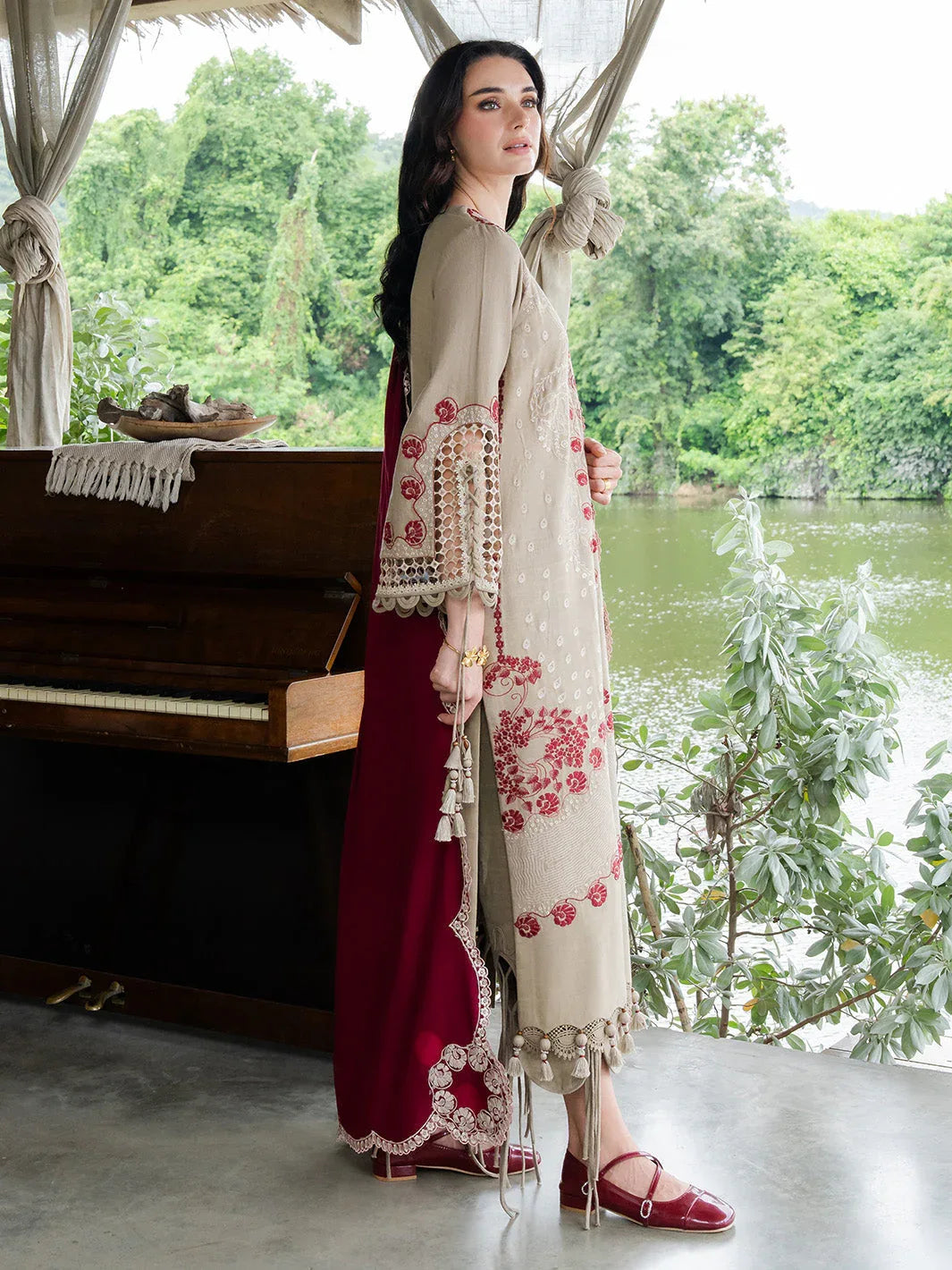 Faiza Faisal | Dastaan Khaddar 25 | AILEEN - Aqsa Fabrics
