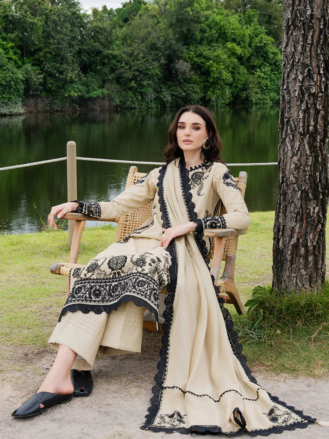 Faiza Faisal | Hoor Karandi | ALAYNA - Aqsa Fabrics