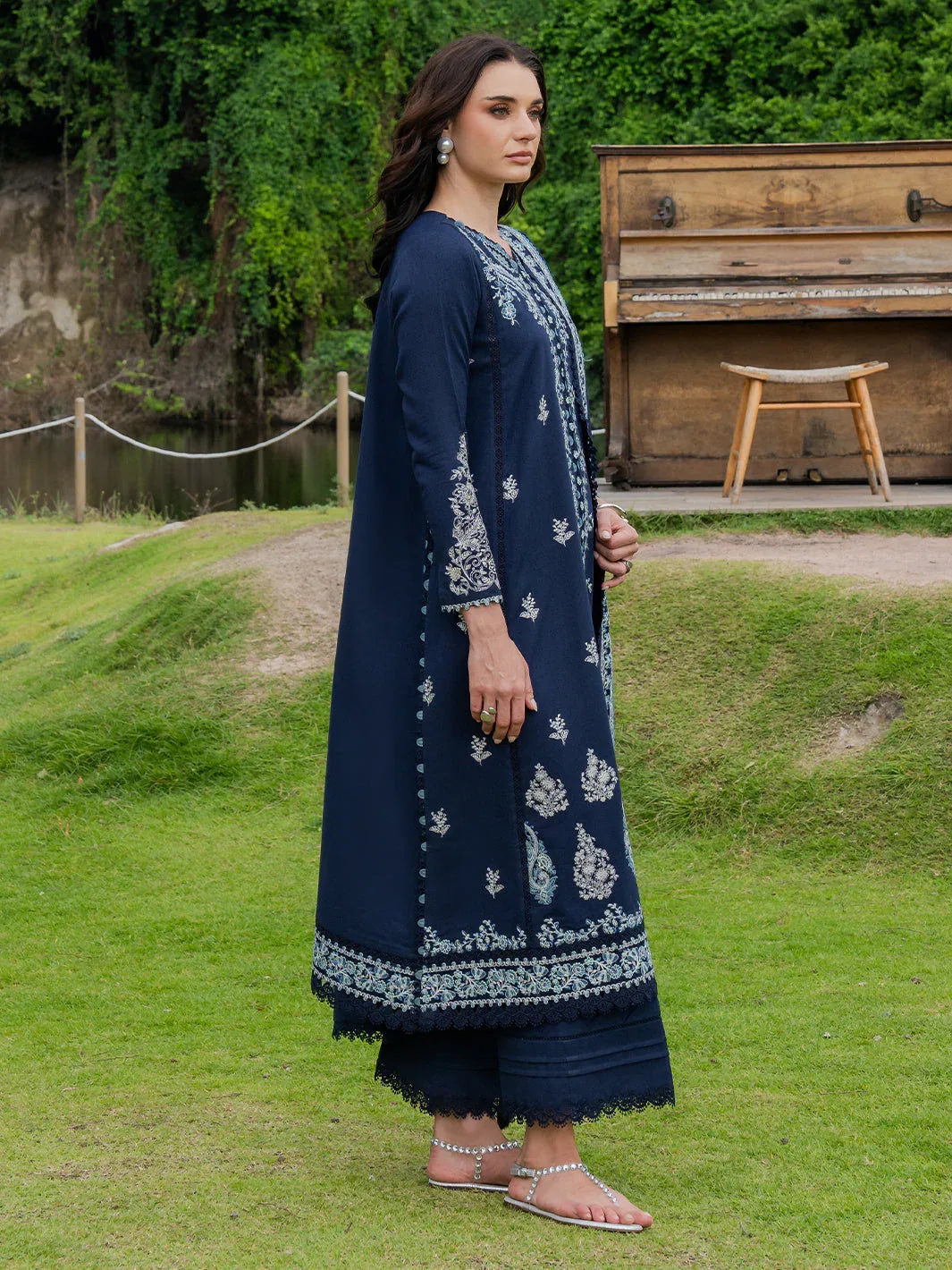 Faiza Faisal | Hoor Karandi | HANEEN - Aqsa Fabrics