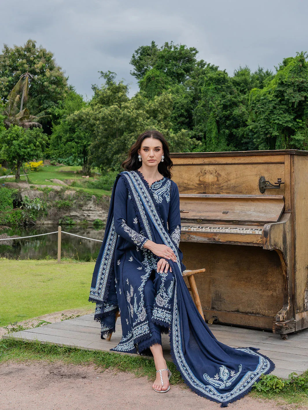 Faiza Faisal | Hoor Karandi | HANEEN - Aqsa Fabrics
