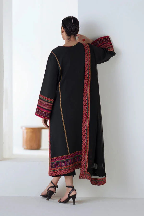 Maryum N Maria | Noore Winters 25 | 3 Piece Embroidered Khaddar PANRA - FSU5677 - Aqsa Fabrics