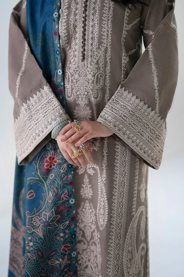 Maryum N Maria | Noore Winters 25 | 3 Piece Embroidered Khaddar ANGEZA - FSU5679 - Aqsa Fabrics