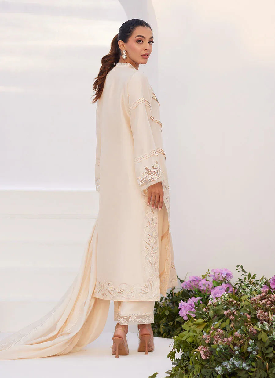 Farah Talib Aziz | Zaza Luxe Pret 24 | TISELE IVORY PLEATED RAW SILK SHIRT AND DUPATTA - Aqsa Fabrics