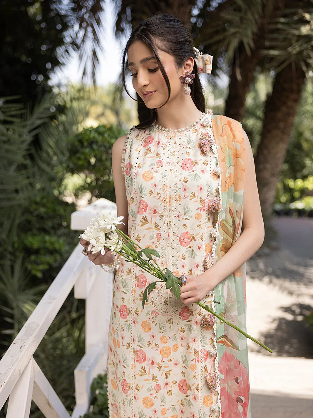 Izel | Oh Spring Lawn 25 | FLORA (A) - Aqsa Fabrics