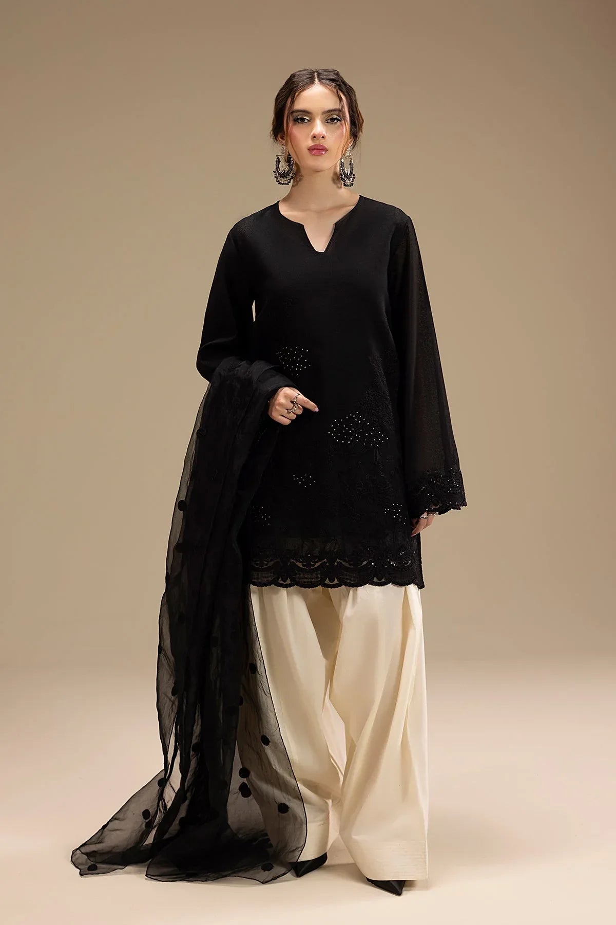 Erum Khan | Lillia Summer Edit | Night Petal - Aqsa Fabrics