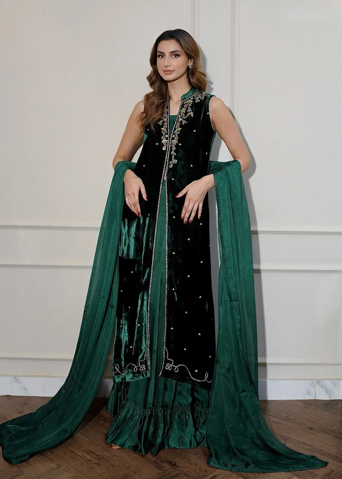 Mahum Asad | Voila Velvets | Emerald - Aqsa Fabrics