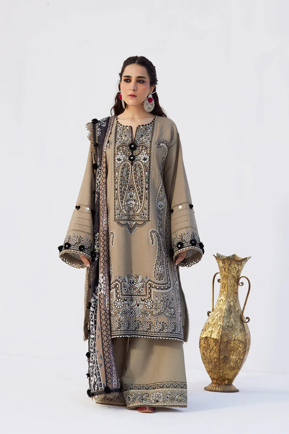 Saira Rizwan | Winter Khaddar 25 | RUKH-SRW25-02 - Aqsa Fabrics