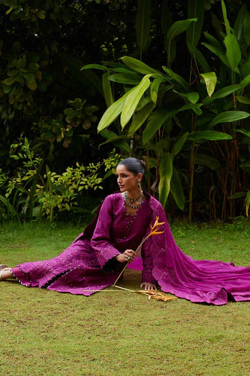Gulaal | Luxury Lawn 25 | Hazel - Aqsa Fabrics
