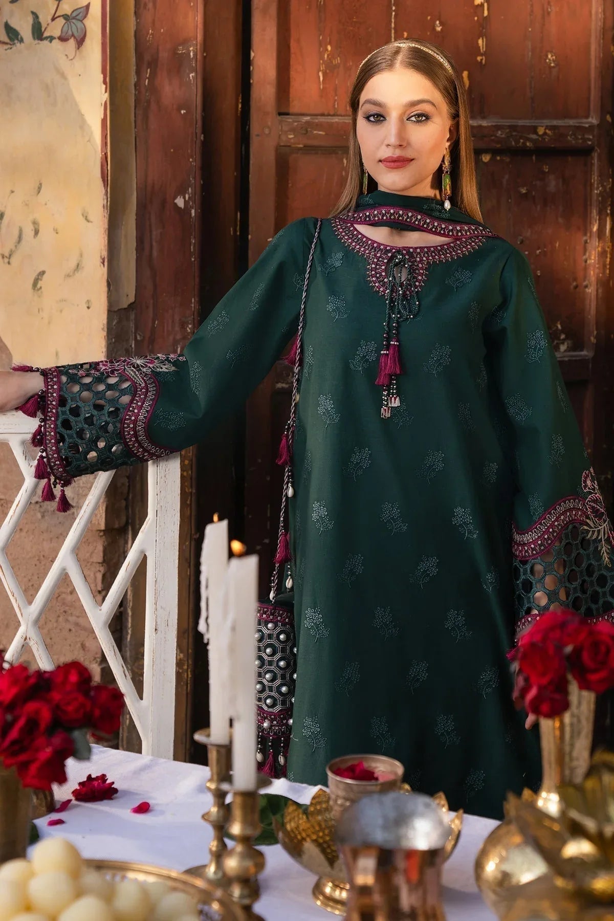 Alizeh | Rawayat Luxury Lawn 24 | Nafisa - Aqsa Fabrics