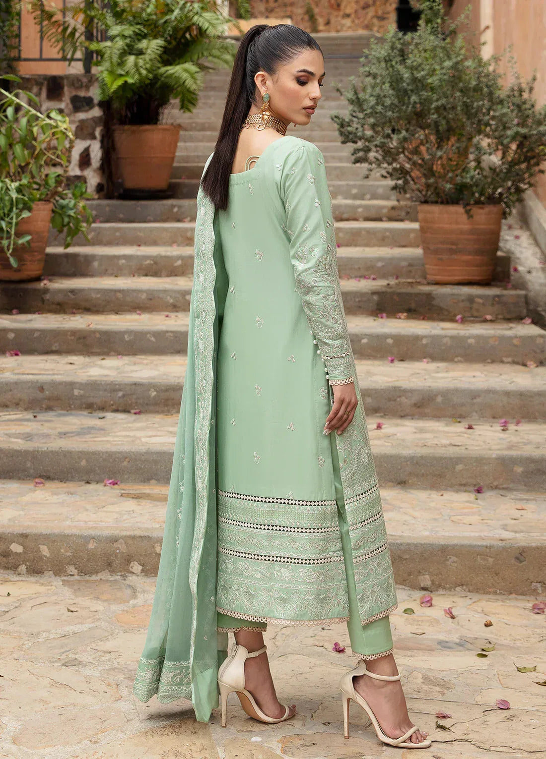 Gulaal | Luxury Lawn 24 | DENIZ (GL-LL-24V1-05) - Aqsa Fabrics