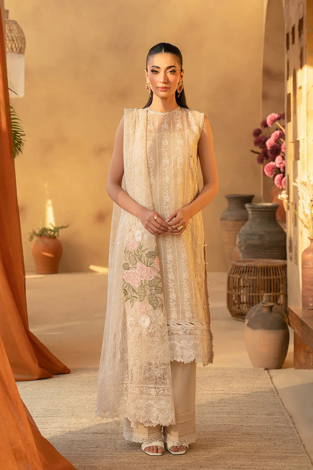 Saira Rizwan | Luxury Lawn 25 | MADONNA-SRL25-08 - Aqsa Fabrics