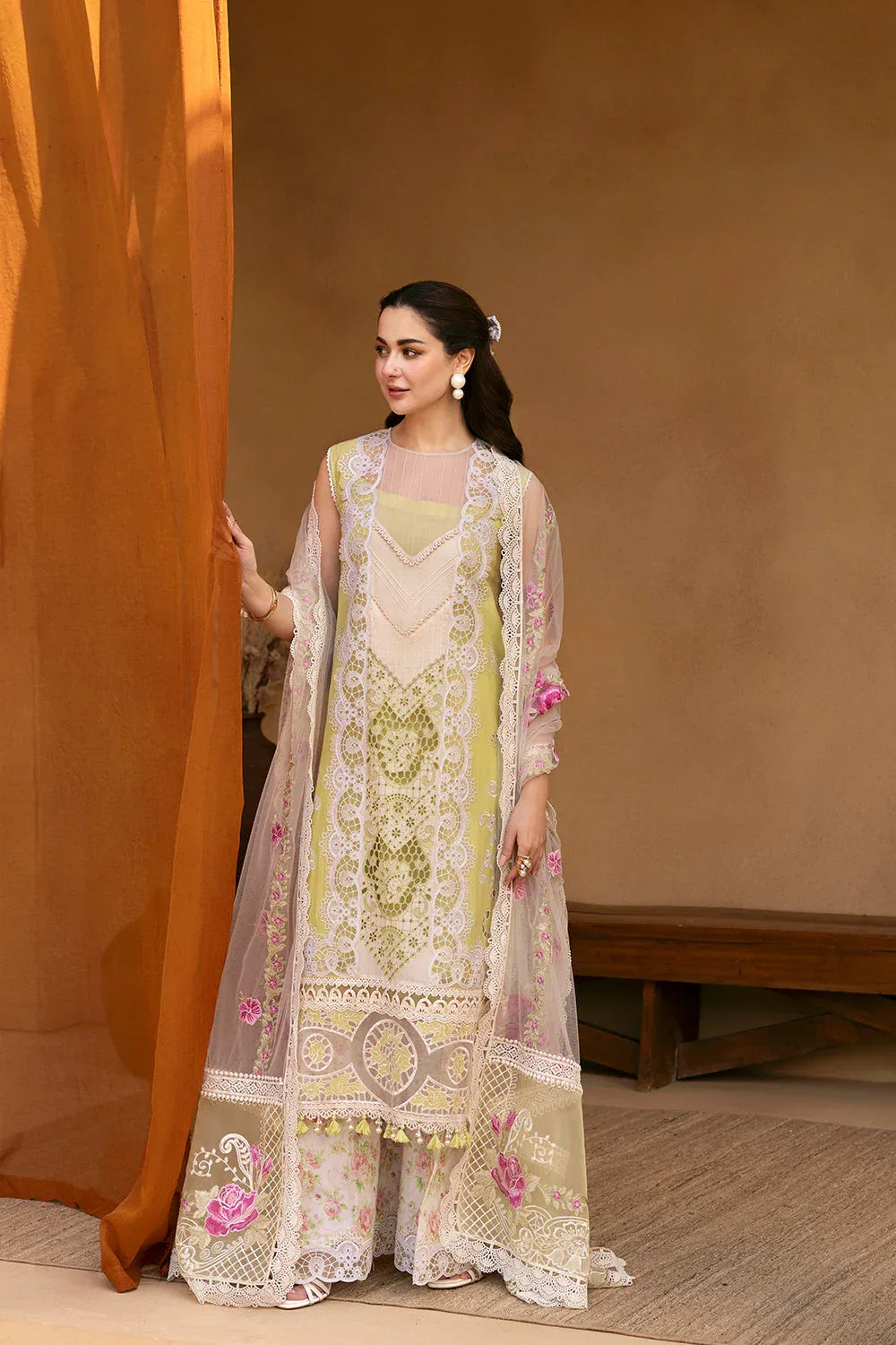 Saira Rizwan | Luxury Lawn 25 | VERA-SRL25-05 - Aqsa Fabrics