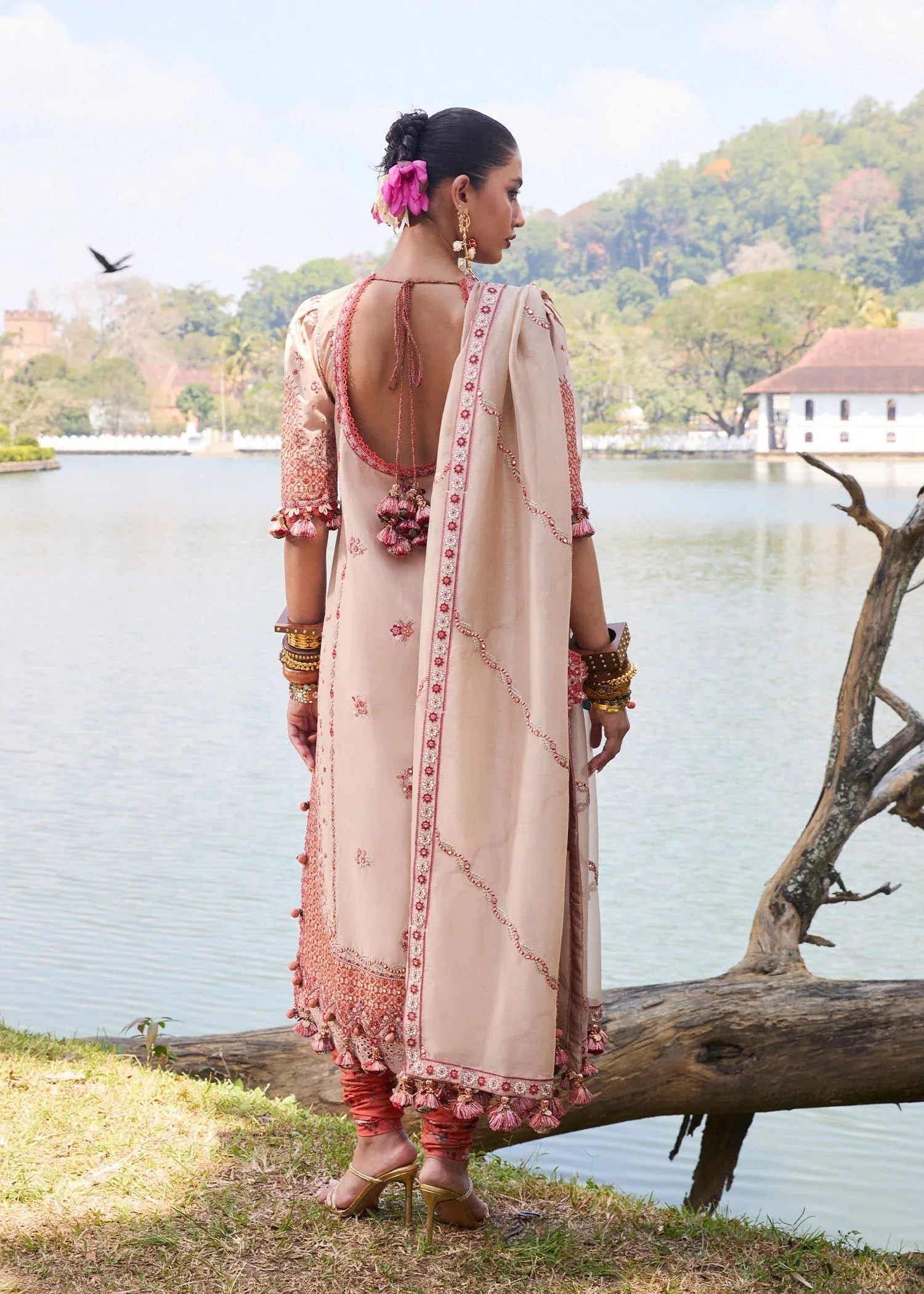 Hussain Rehar | Luxury Lawn 25 | Mari - Aqsa Fabrics