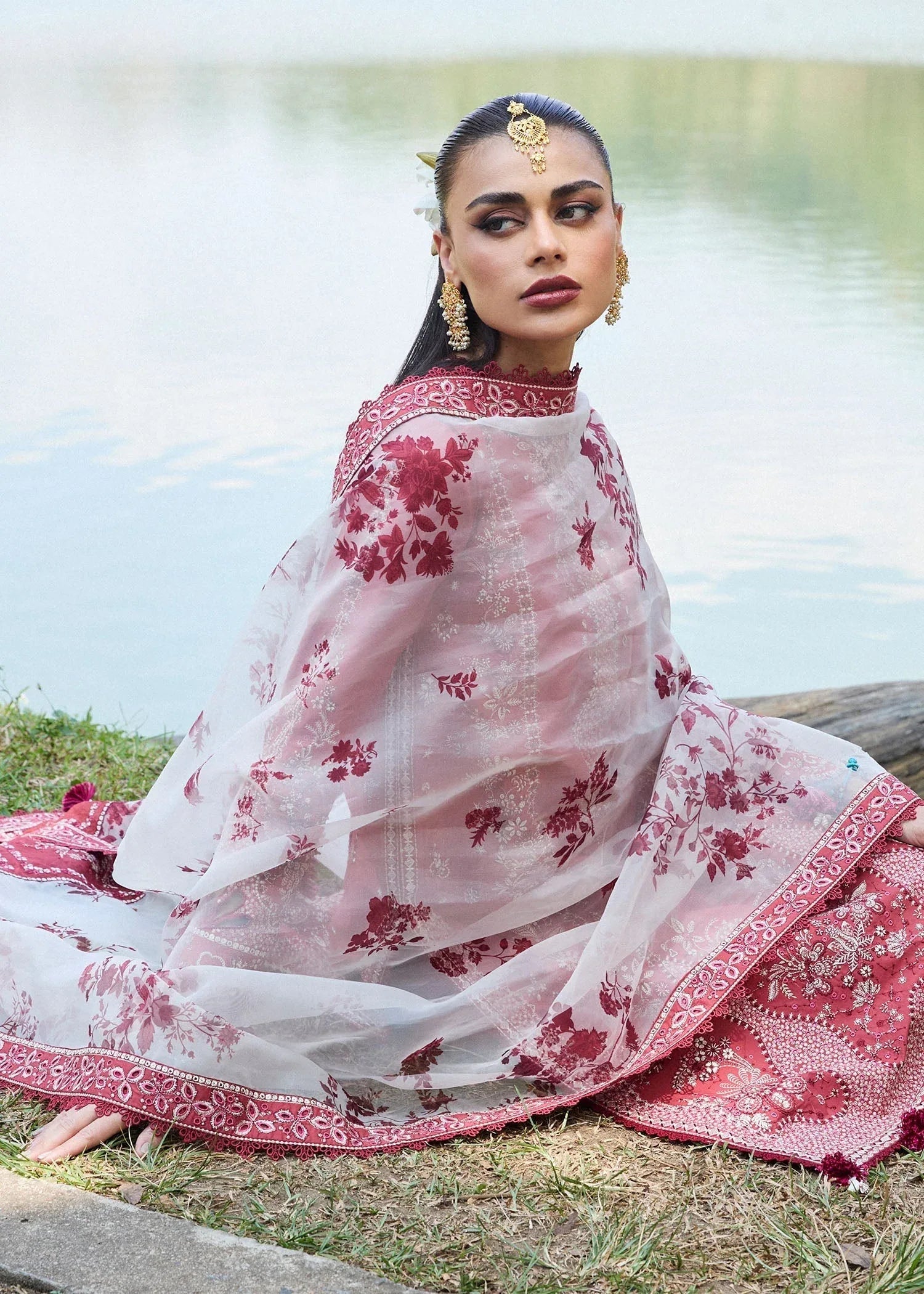 Hussain Rehar | Luxury Lawn 25 | Flare - Aqsa Fabrics