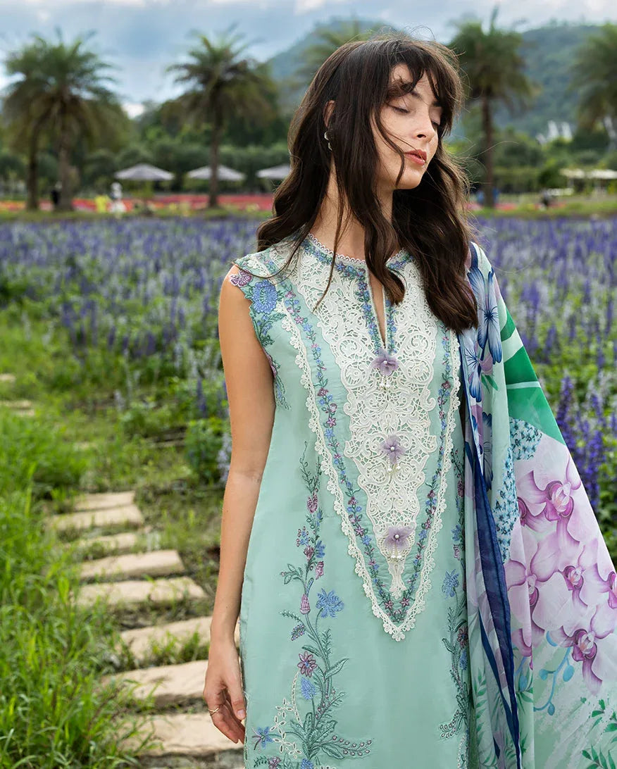 Hummingbird Haven - Aqsa Fabrics