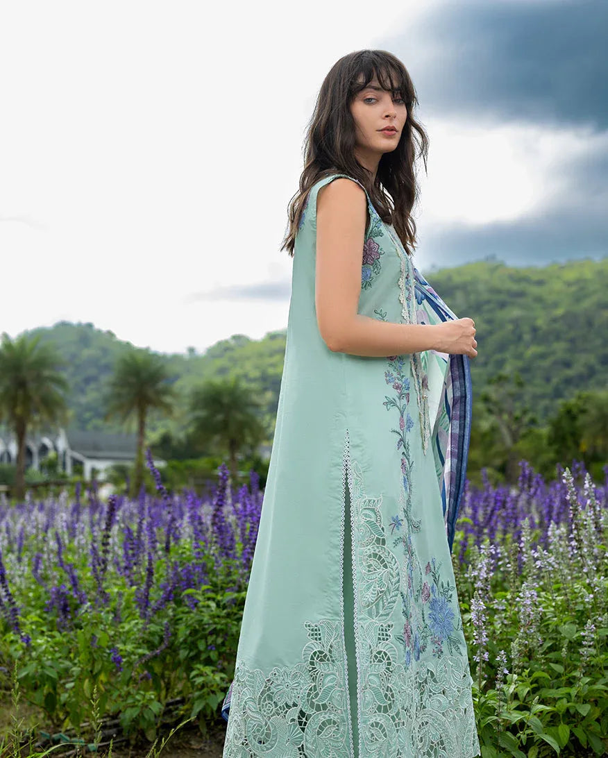 Hummingbird Haven - Aqsa Fabrics