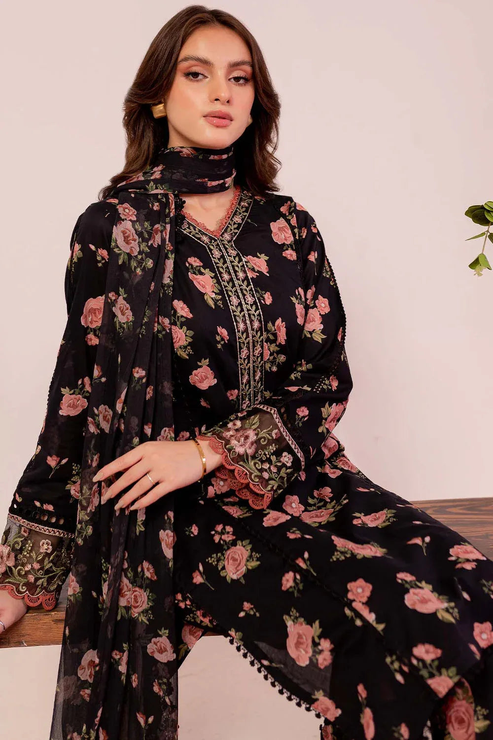 Farasha | Printed Essentials | Black Scarlet - Aqsa Fabrics