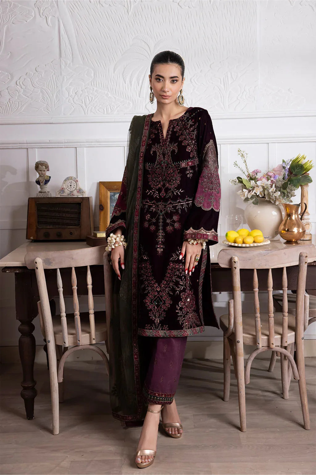 IZNIK | IV-30 AZITAH - Aqsa Fabrics