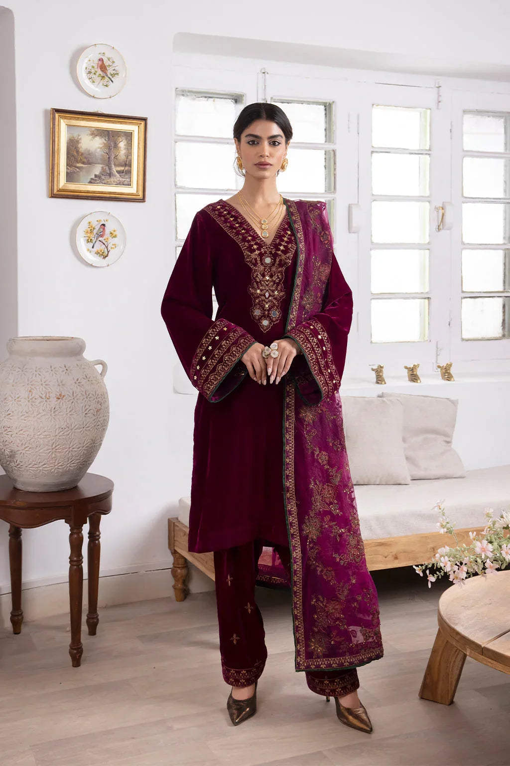 IZNIK | IV-31 SHIRIN - Aqsa Fabrics