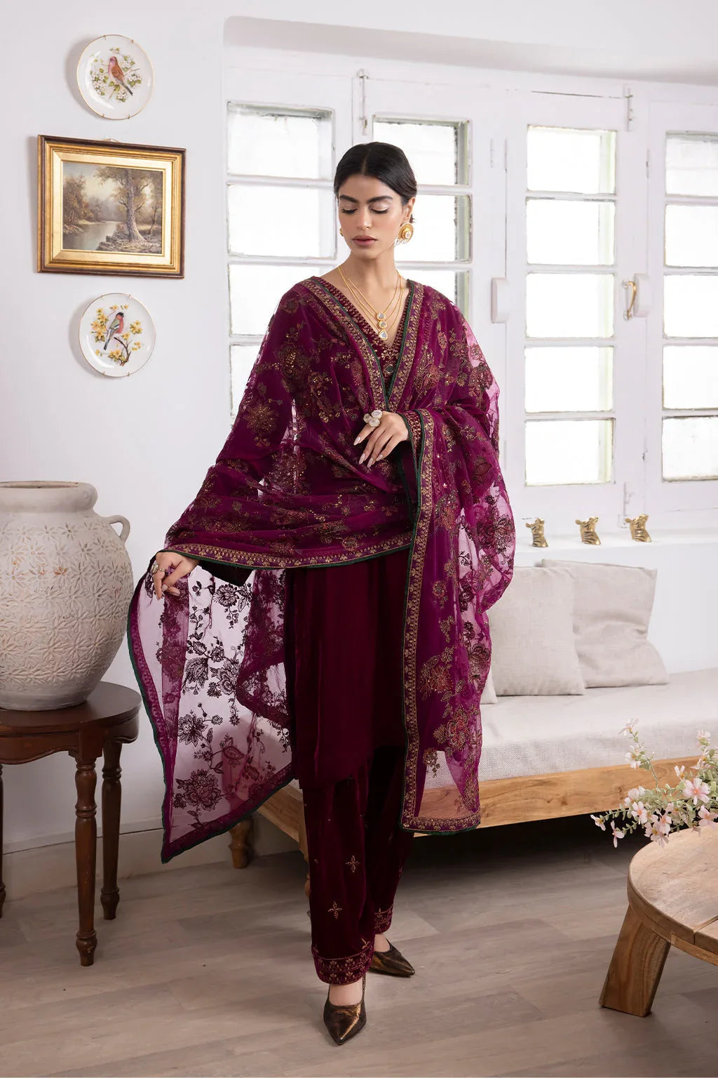 IZNIK | IV-31 SHIRIN - Aqsa Fabrics