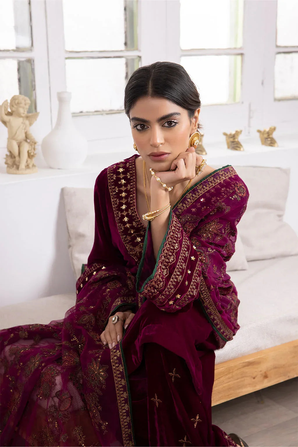 IZNIK | IV-31 SHIRIN - Aqsa Fabrics