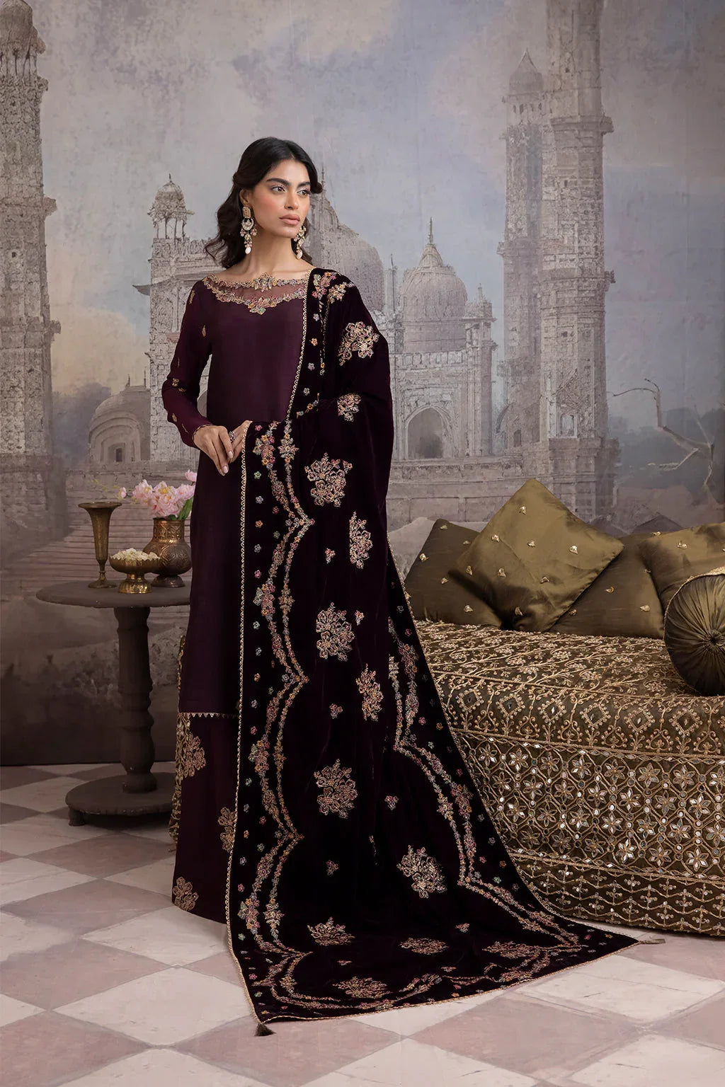 IZNIK | IV-32 ZARIN - Aqsa Fabrics
