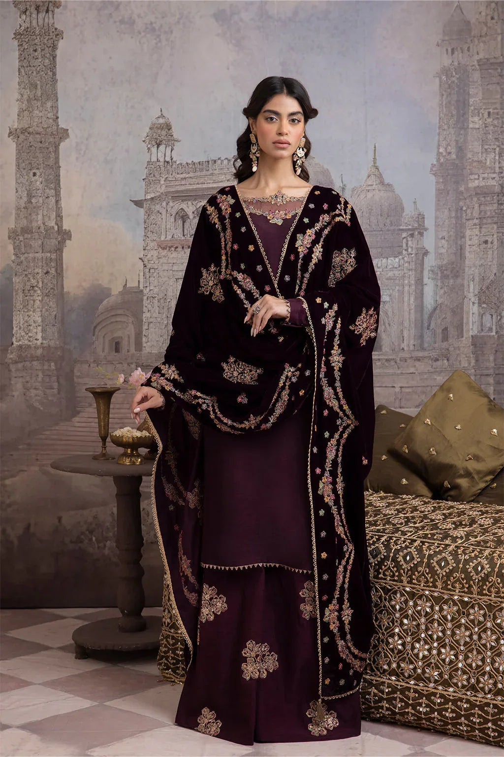 IZNIK | IV-32 ZARIN - Aqsa Fabrics
