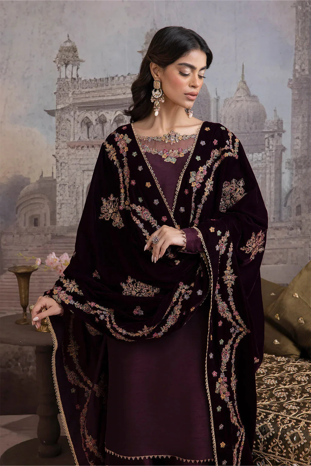 IZNIK | IV-32 ZARIN - Aqsa Fabrics