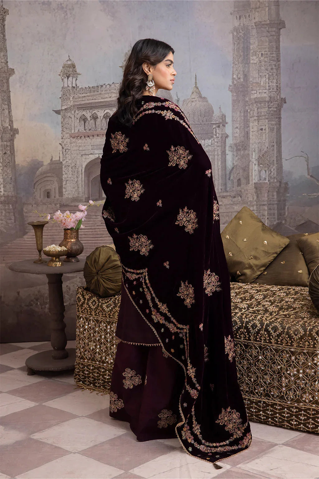 IZNIK | IV-32 ZARIN - Aqsa Fabrics