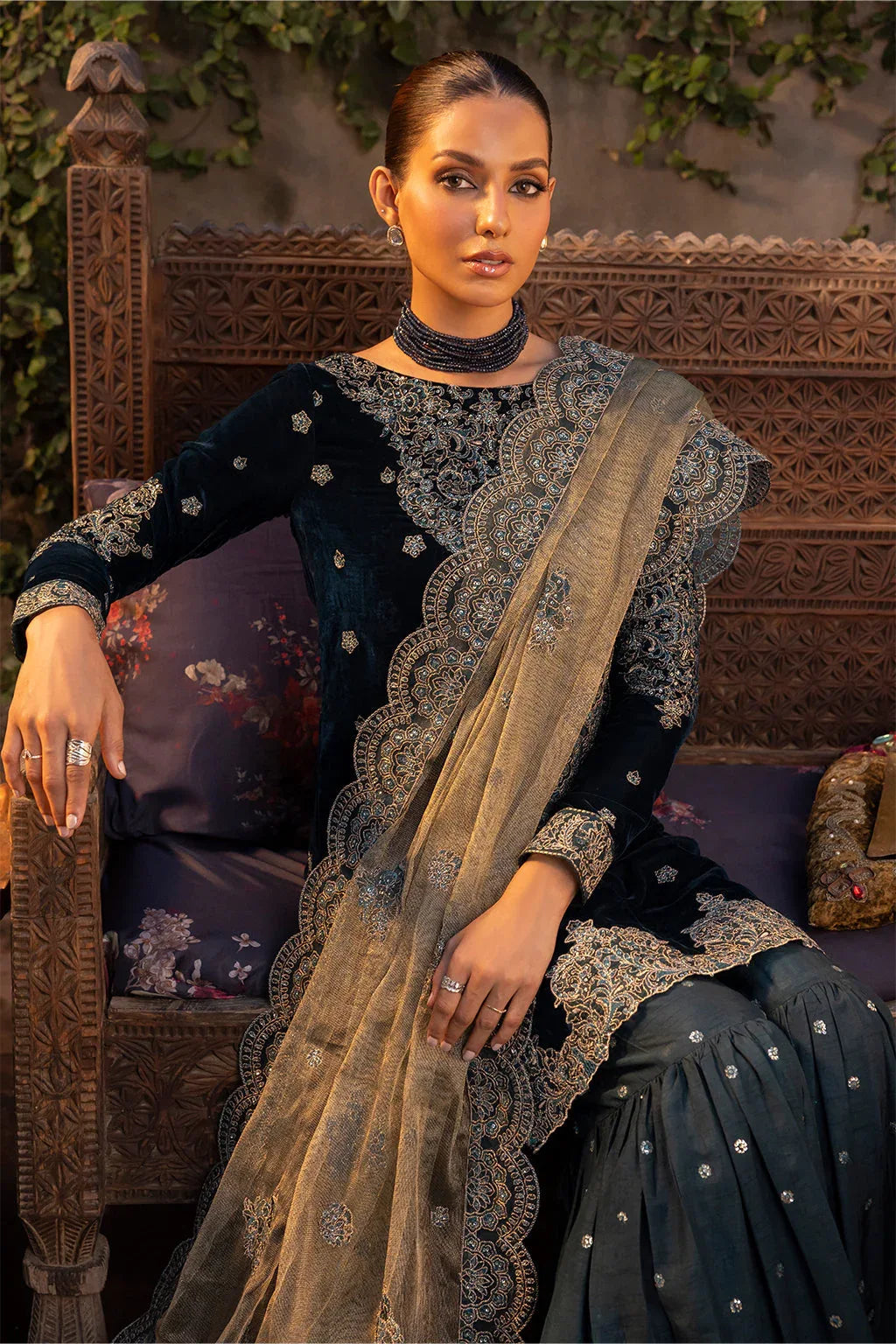 IZNIK | IV-34 DARYA - Aqsa Fabrics