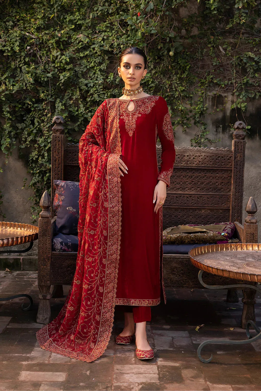 IZNIK | IV-37 MANIJEH - Aqsa Fabrics