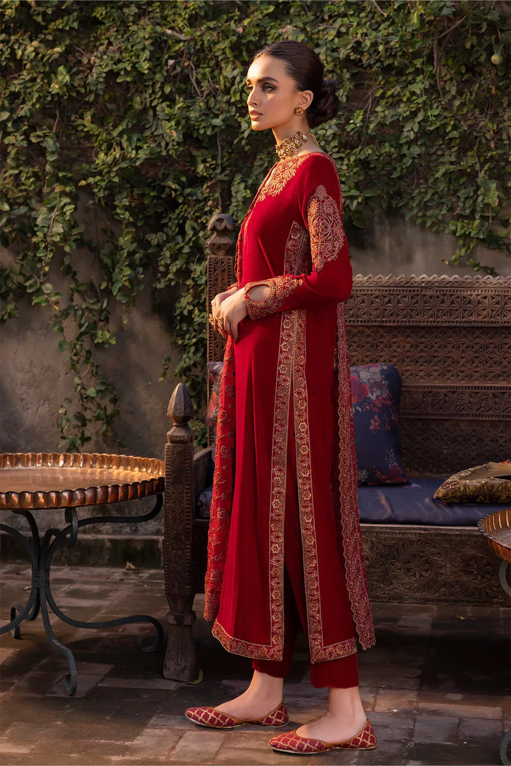 IZNIK | IV-37 MANIJEH - Aqsa Fabrics